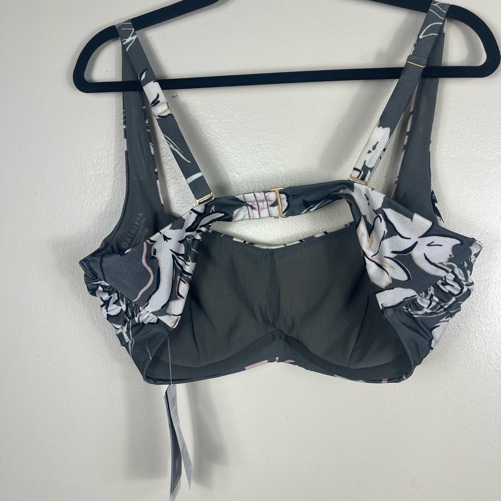 Athleta Aqualuxe Wildflower Bra Sized Bikini Top - Picture 4 of 6